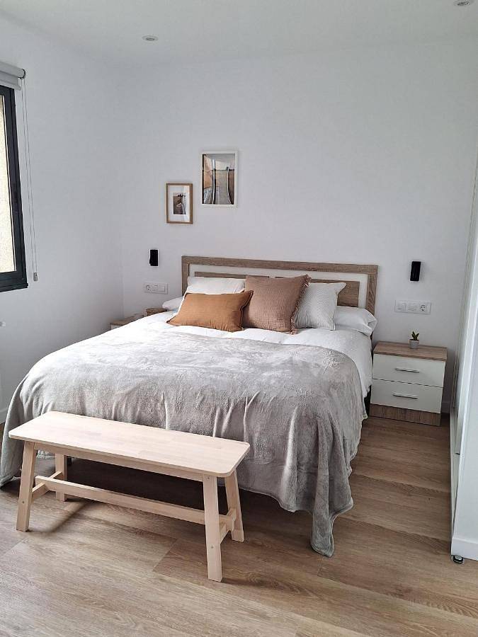 Apartamento entero, Apartamento de 3 dormitorios - Segunda Planta in Camelle, Camariñas