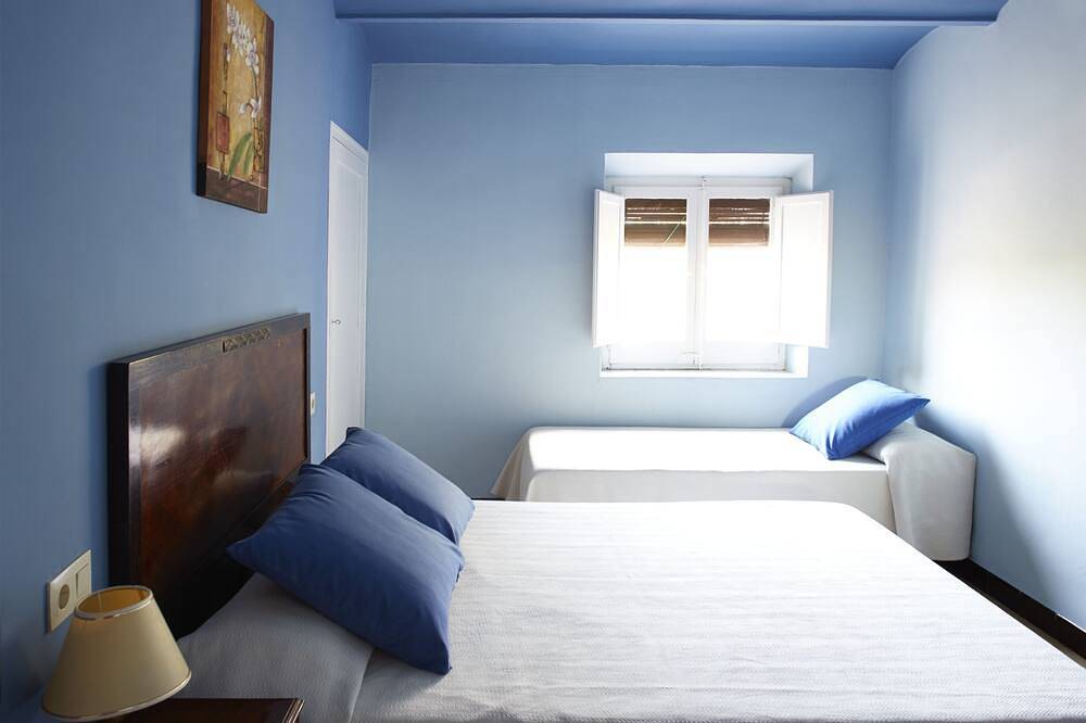 Rural accommodation only for families (Girona, Costa Brava) in Vilamarí, Vilademuls