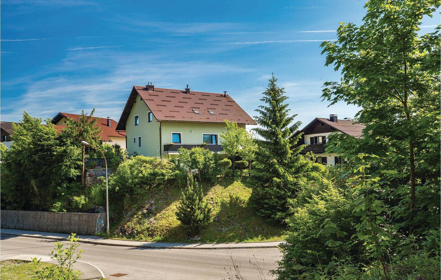 Ganze Ferienwohnung, Charmante Ferienwohnung in Delnice: WLAN, Parkplatz & Terrasse – 500 m zum Stadtzentrum in Delnice, Primorje-Gorski Kotar