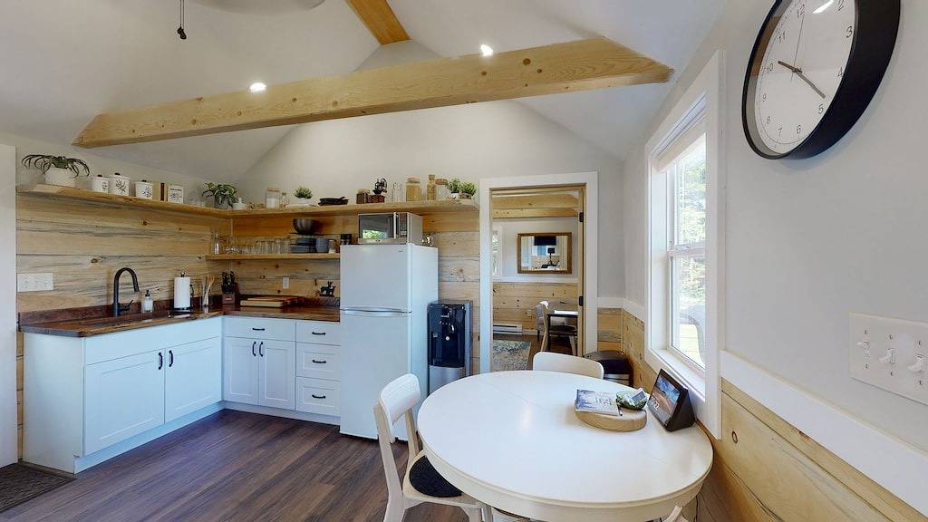 Charming Cabin minutes from Keuka Lake in Keuka Lake