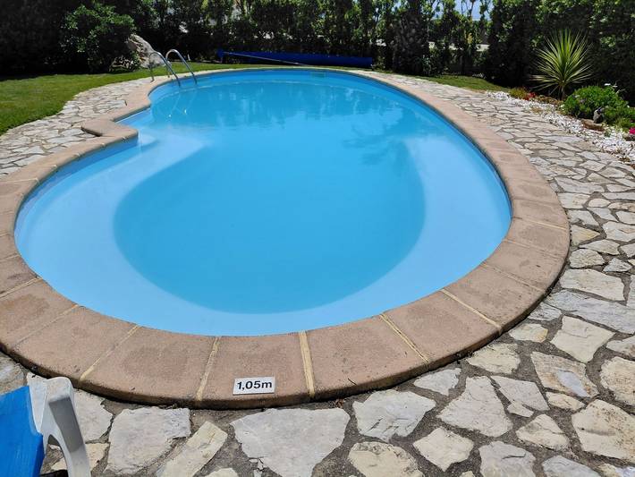 Location de vacances pour 6 personnes, avec jardin ainsi que piscine et terrasse à Azenhas do Mar - 2