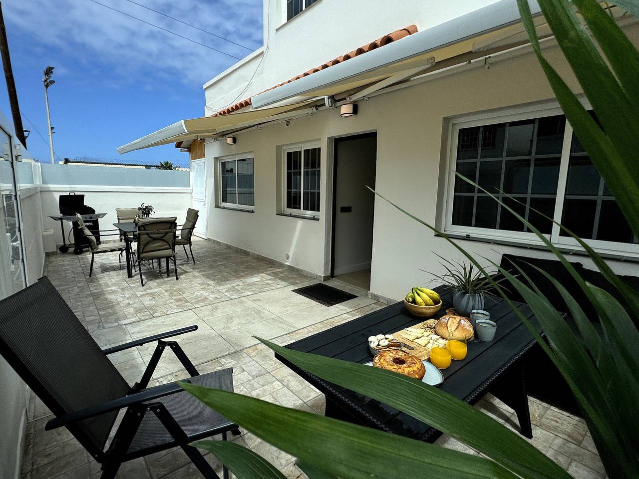 Casa Vacacional 'Mar Y Montaña' con Vista a la Montaña, Wi-Fi y Aire Acondicionado in Puertito de los Silos, Los Silos