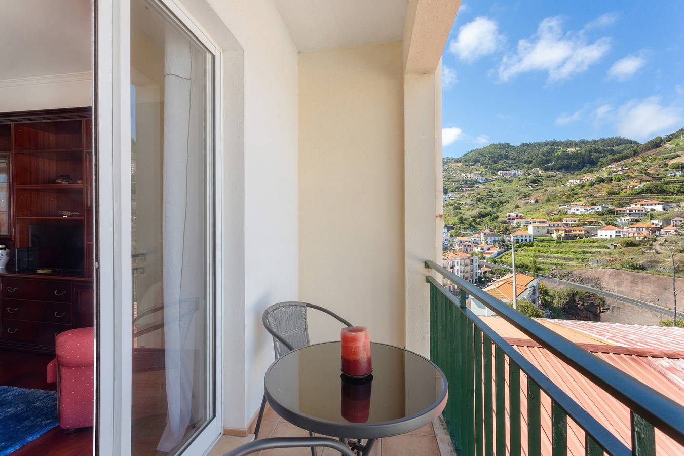 Apartamento inteiro, Apartamento 'Paradise Dream' com Varanda e Wi-Fi in Caniço (Santa Cruz), Madeira