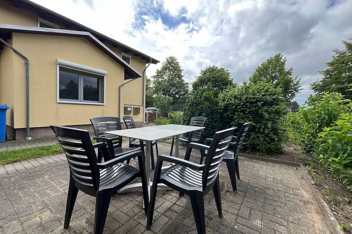 Ferienwohnung für 6 Personen, mit Garten