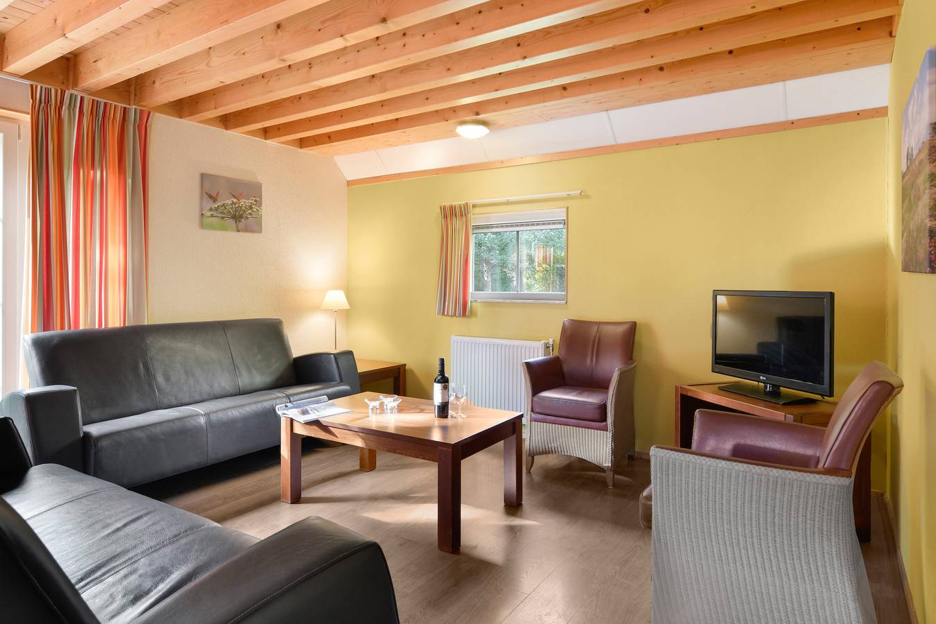 Bungalow für 8 Personen mit Terrasse in Drenthe