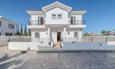 Villa voor 8 Personen in Ayia Napa, Zuid Cyprus, Afbeelding 2