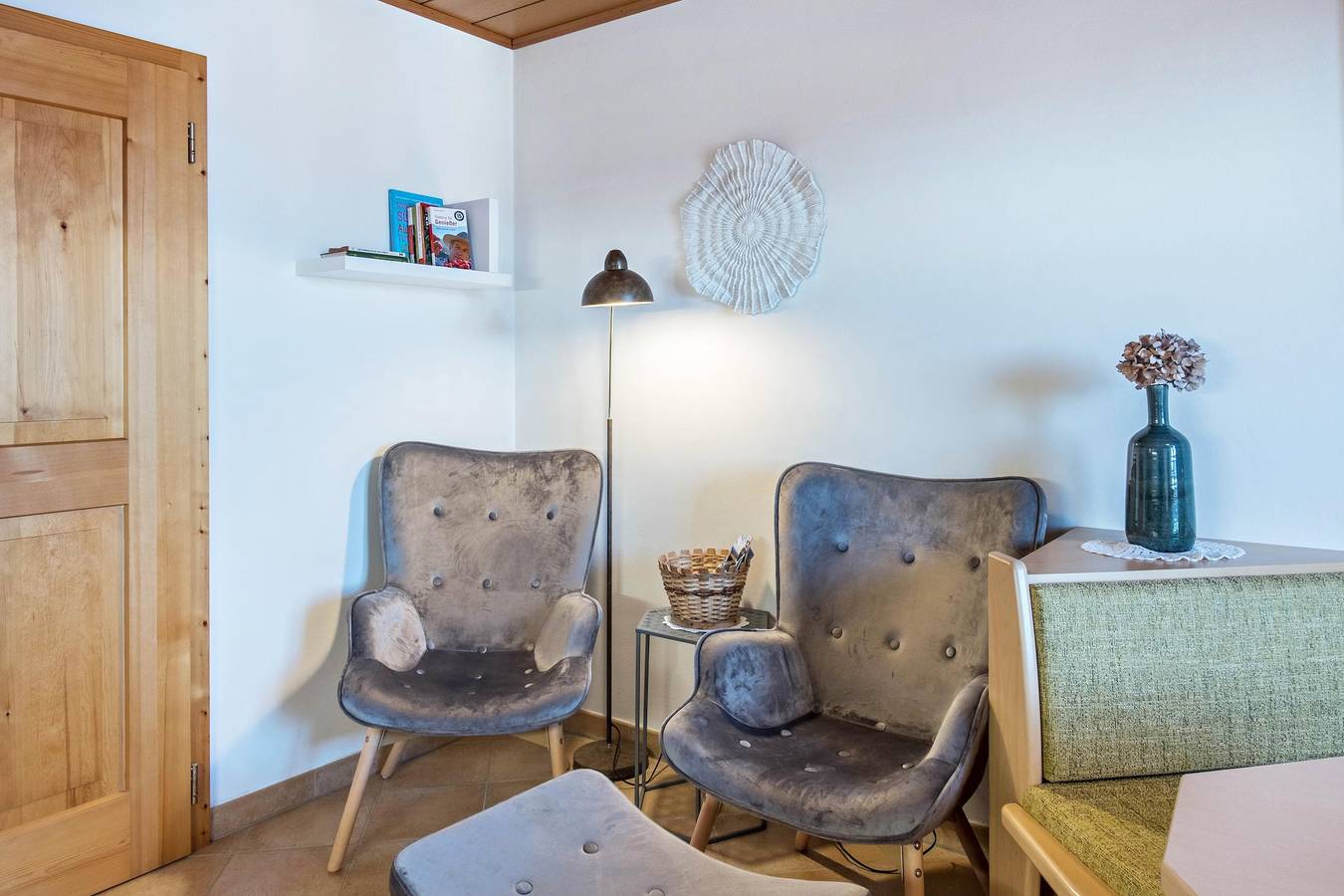 Apartamento inteiro, Apartamento 'Beckenbinder Schlern' com jardim, Wi-Fi e vista para a montanha in San Genesio Atesino, Alpes de Sarentino
