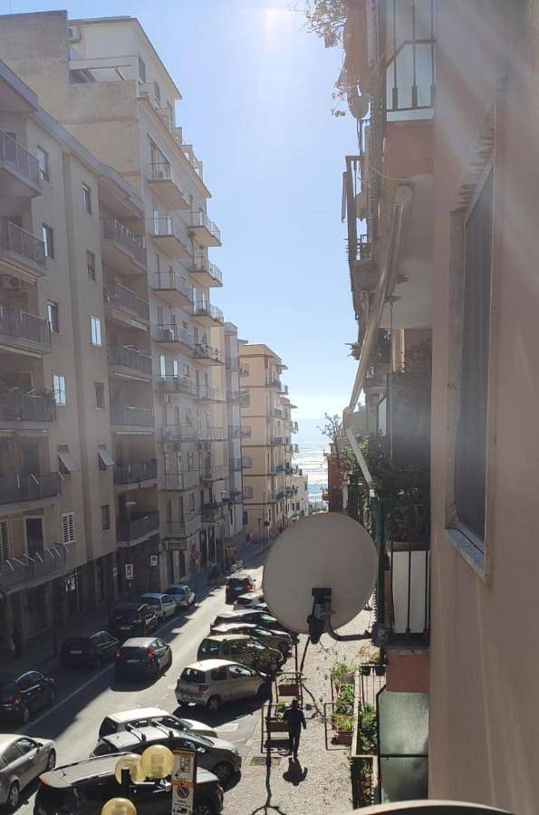 Poly's House in Torre Annunziata, Parco nazionale del Vesuvio