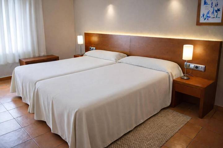 Hôtel pour 2 personnes, avec jardin et vue, animaux acceptés à Balaguer - 2