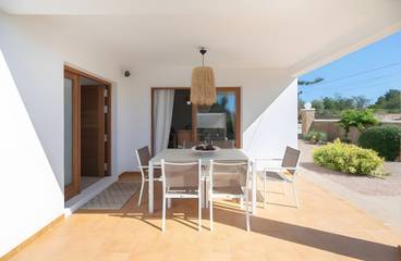 Villa in Sant Antoni de Portmany, West Ibiza für 6 