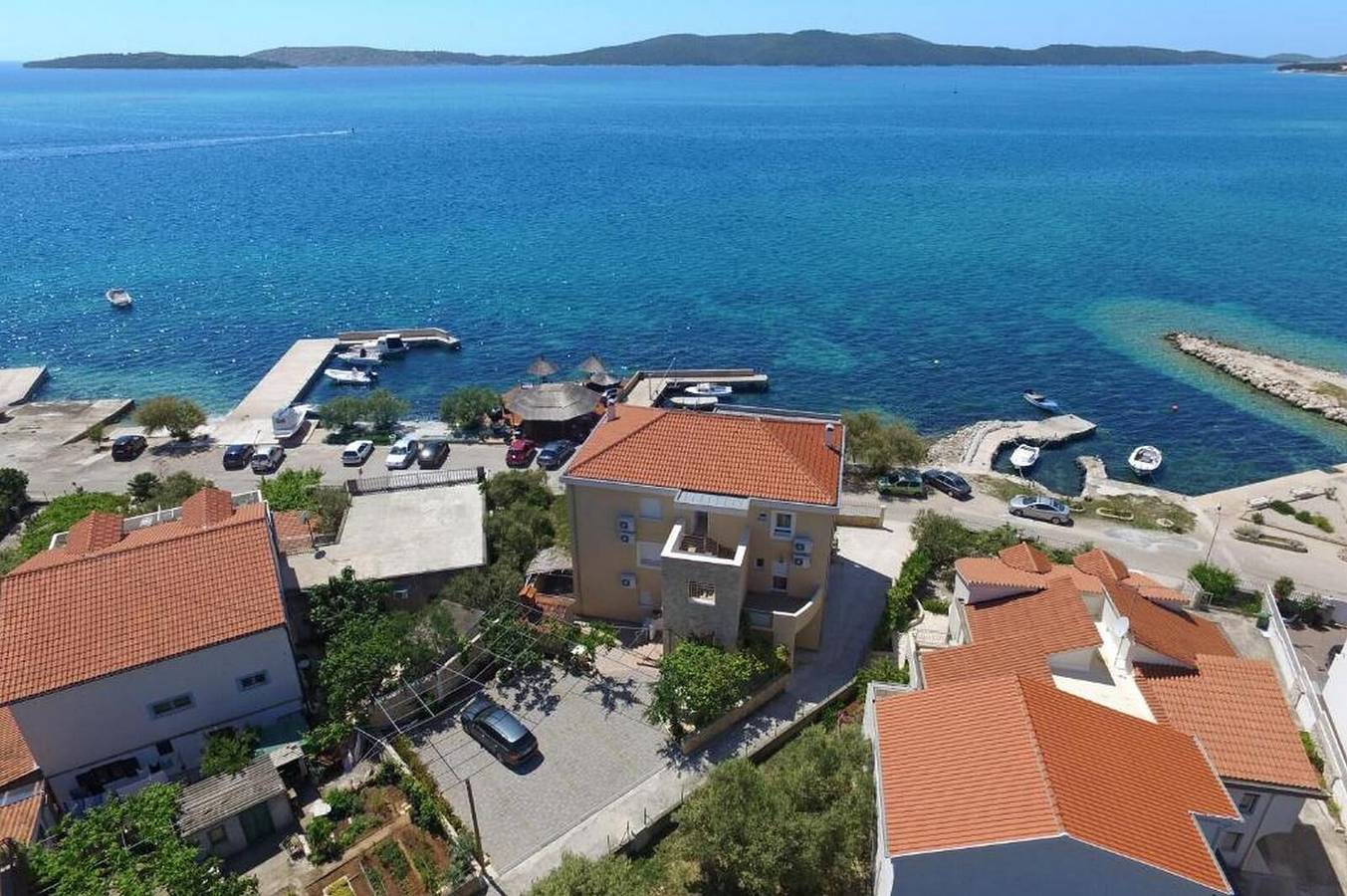 Ganze Wohnung, Apartments Superba in Brodarica, Šibenik-Knin