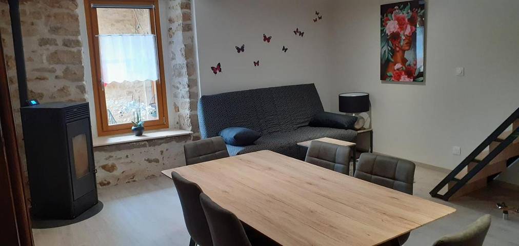 Location de vacances pour 6 personnes, avec terrasse et vue à Saint-Rambert-en-Bugey - 3