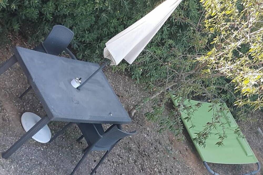 Appartement entier, Independent studio with garden in Sophia-Antipolis in Sophia Antipolis, Côte méditerranéenne (France)