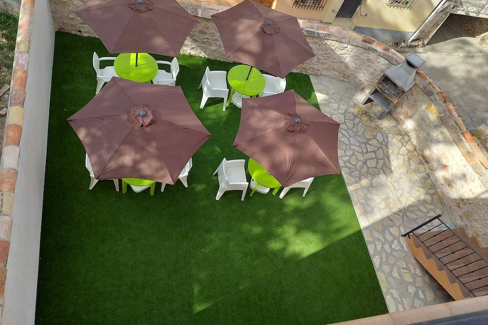 The oven of Leopoldo Conjunto Rural in Hueva, La Alcarria