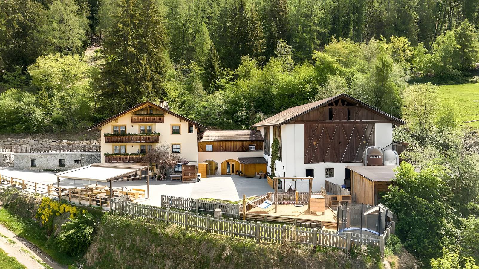 Zimmer „Birkenhof Talblick“ mit Bergblick, Gemeinschaftsterrasse und Wlan in Schluderns, Saldurkamm