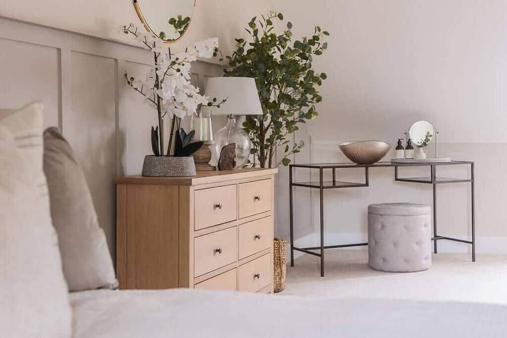Stylish 3Bd Townhouse in Central Winchester in Winchester, South Downs