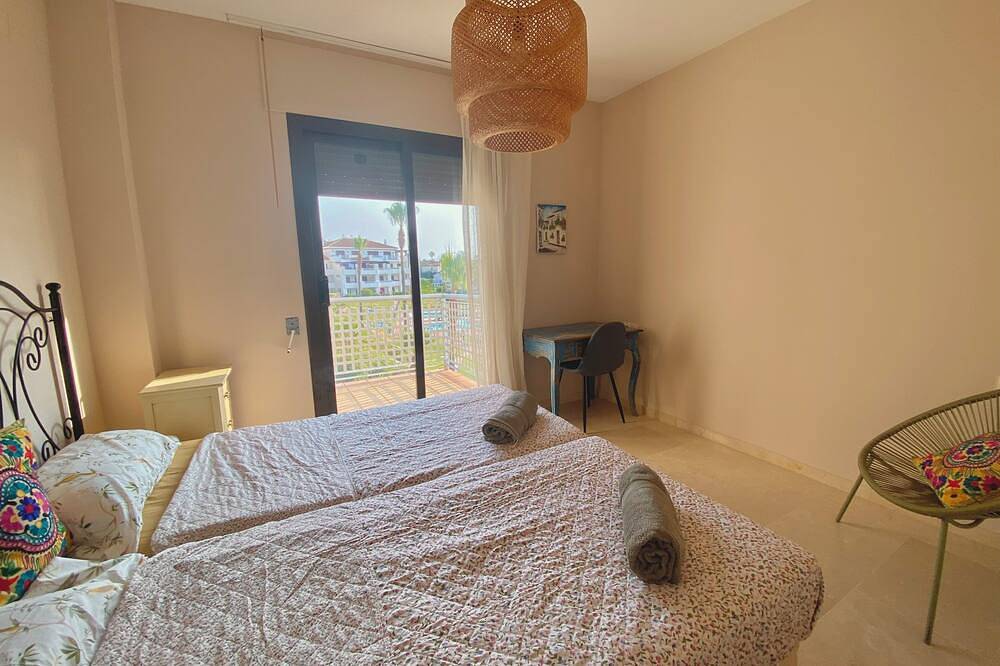 Hel lejlighed, Ferielejlighed for 4 personer in Playa de La Alcaidesa, San Roque