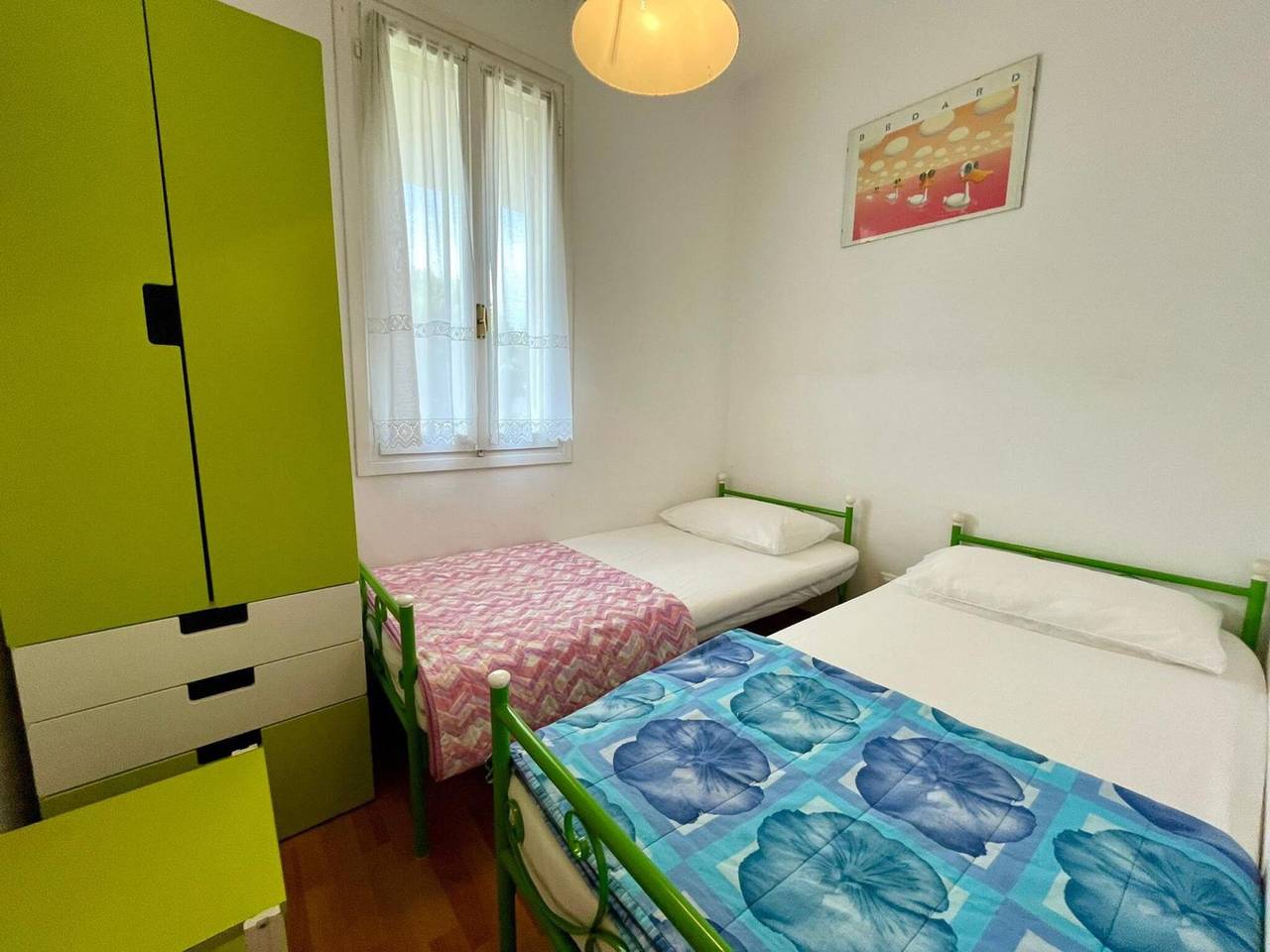 Casa colorata con piscina e giardino in Porto Santa Margherita, Caorle