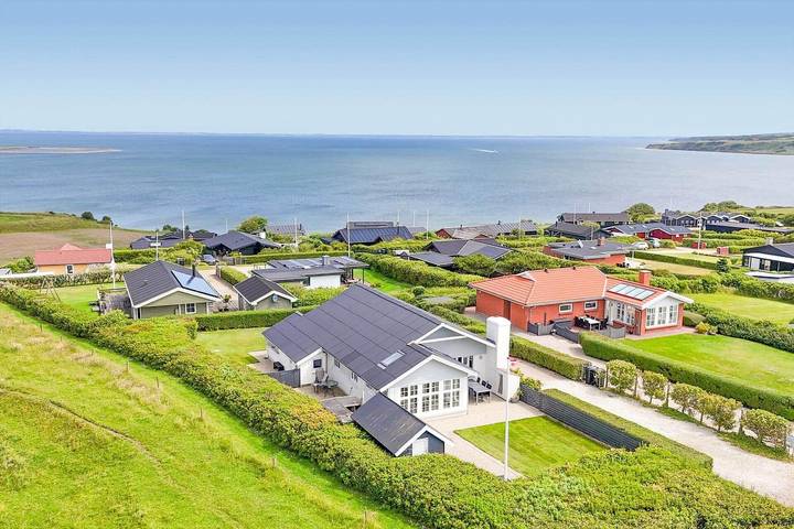 Ferienhaus für 6 Personen, mit Whirlpool und Terrasse sowie Sauna
