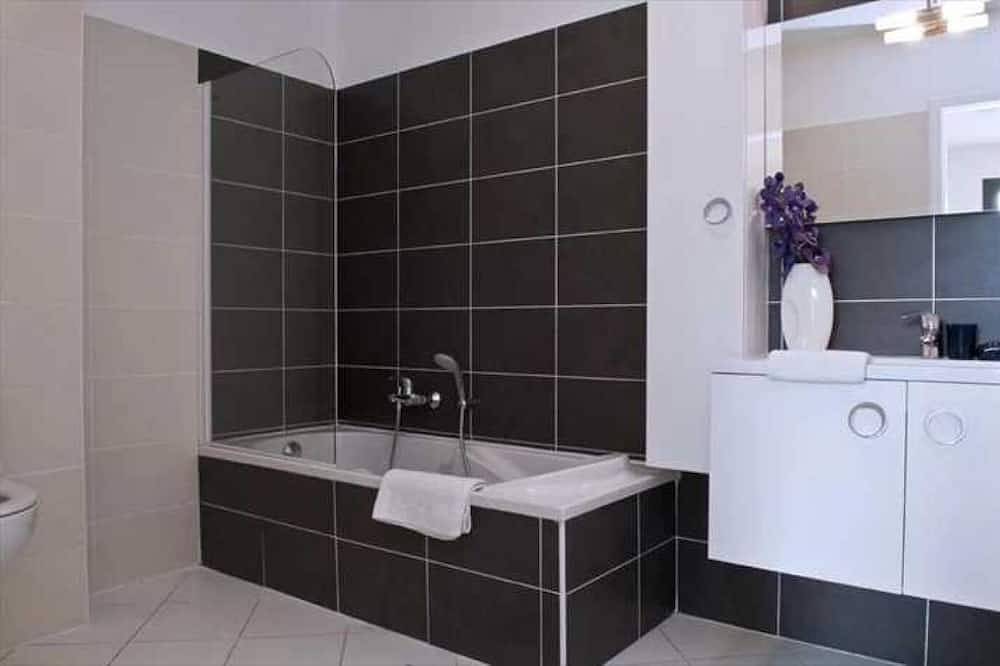 Ganze Wohnung, Zecamping 3 étoiles pataugeoire club enfant locatif Tv Lv clim 90m2 in Chorges, Nationalpark Écrins