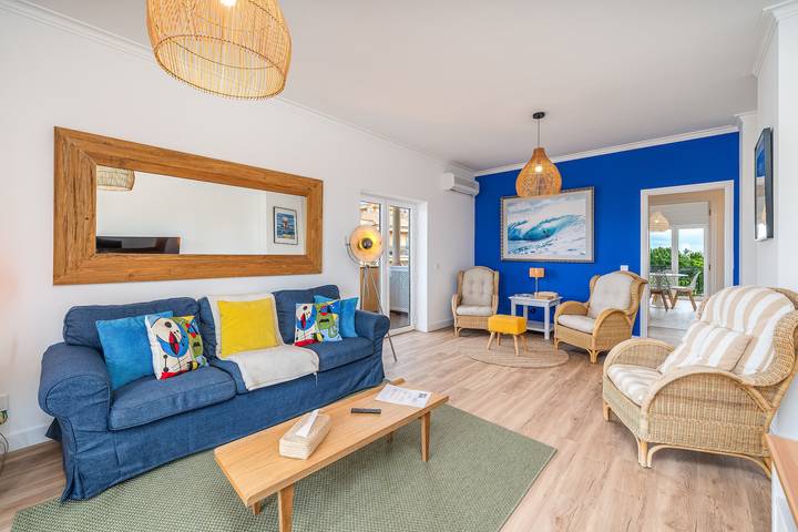 Apartamento de férias para 4 pessoas, com varanda e jardim em Praia da Oura