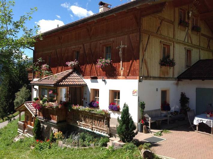 Privatzimmer für 3 Personen, mit Balkon und Terrasse sowie Garten und Ausblick in Sarntal - 3