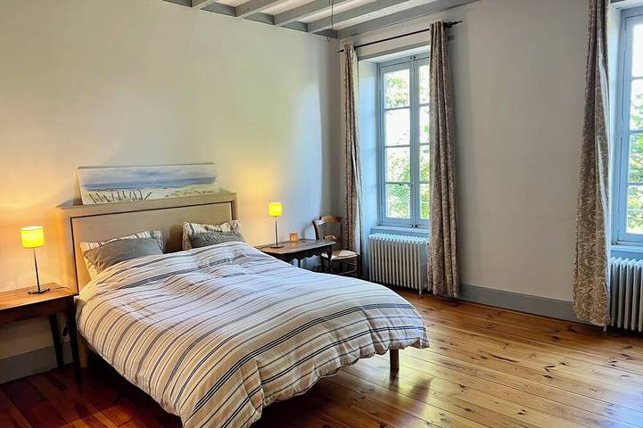 Location de vacances pour 12 personnes, avec jardin à Romagnat - 2