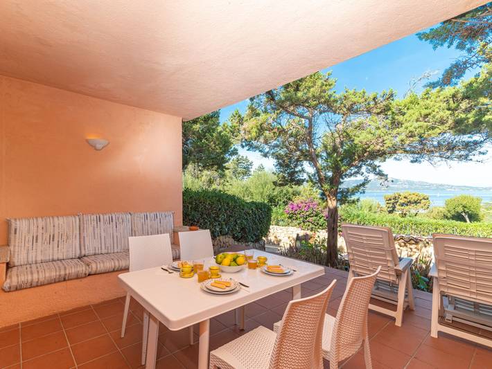 Ferienwohnung für 4 Personen, mit Terrasse und Garten in Costa Smeralda - 2