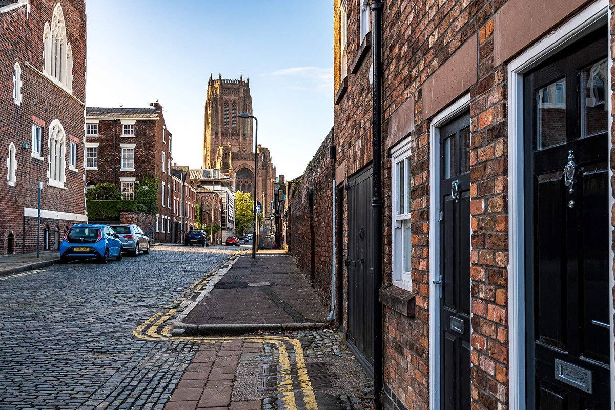 Host & Stay | The Pilgrim Coach House in Liverpool, Merseyside
