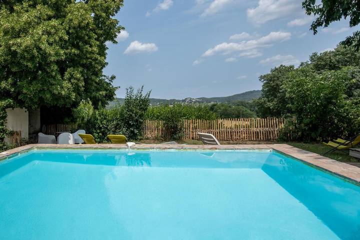 Location de vacances pour 14 personnes, avec piscine ainsi que jardin et vue à Orthoux-Sérignac-Quilhan - 3