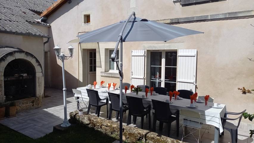Gîte pour 14 personnes, avec jardin et terrasse à Montreuil-Bellay - 4