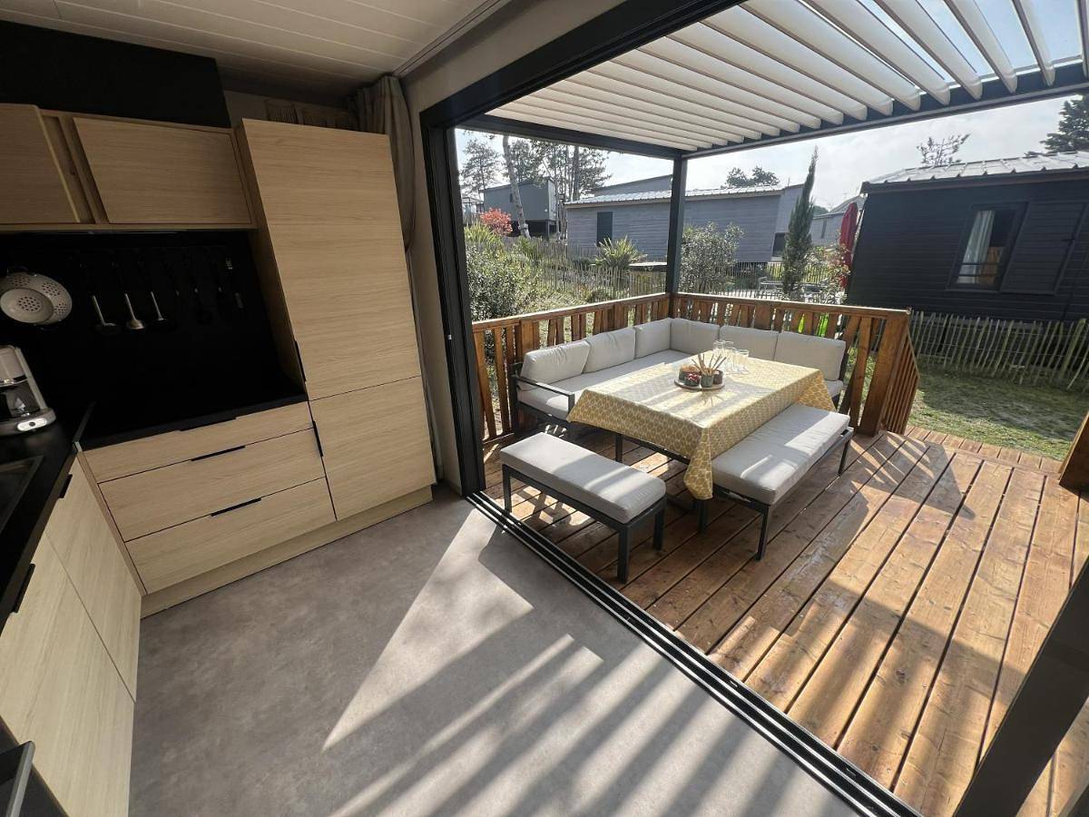 Three-Bedroom Chalet in Jullouville, Côte de la Déroute