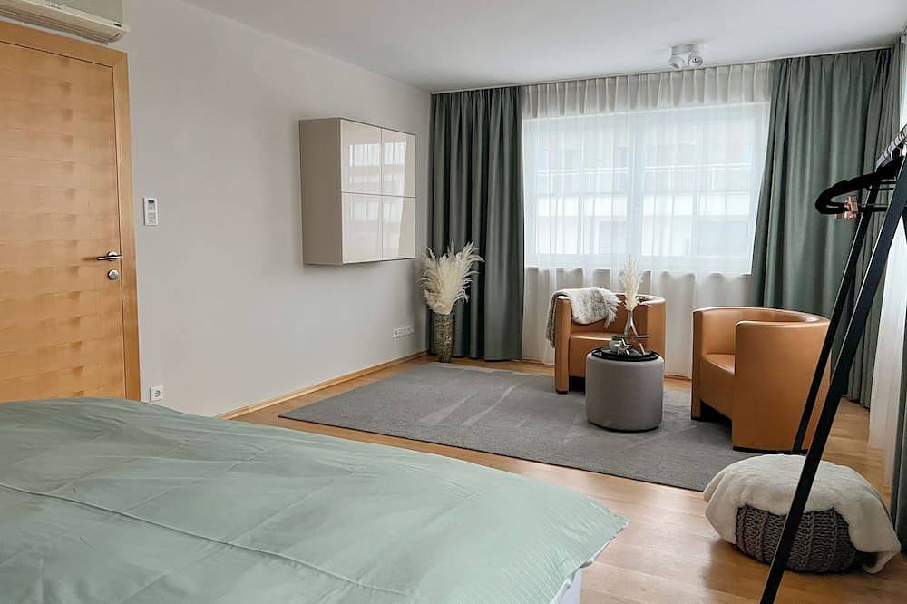 Ganze Wohnung, Maisonette-Wohnung „Glücksmoment\": Harmonisches Refugium für kreative Auszeit in Seekirchen am Wallersee, Bezirk Salzburg-Umgebung