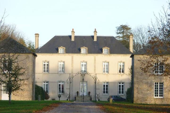 Gîte pour 2 personnes, avec jardin et terrasse, animaux acceptés à Brix