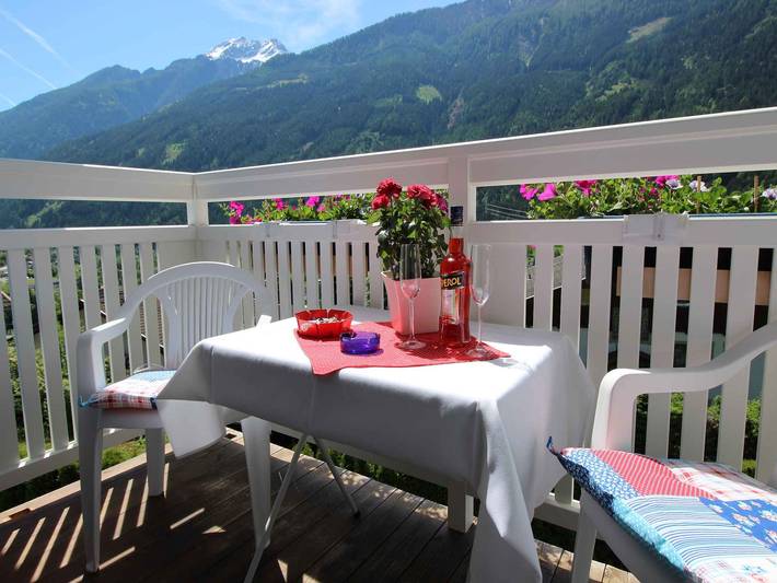 Ganze Ferienwohnung, Ferienwohnung in ruhiger sonniger Lage in Hohe Tauern, Flattach