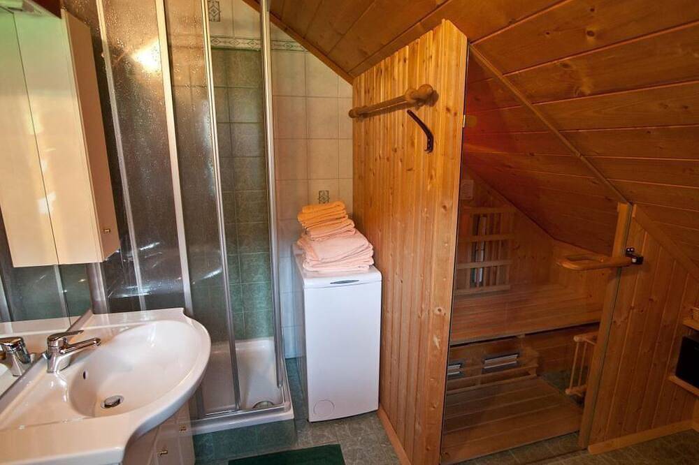 Ferienhaus \"Alte Schmiede\" - Ferienhaus/3 Schlafräume/ Dusche, Wc in Mariahof, Lavanttaler Alpen