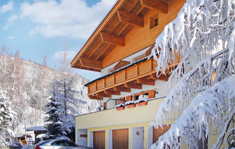Ganze Ferienwohnung, Appartement mit Bergblick, Parkplatz und Terrasse in Stubaier Alpen, Obernberg am Brenner