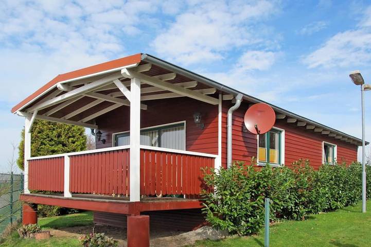 Ferienhaus für 3 Personen, mit Pool und Garten sowie Sauna, mit Haustier