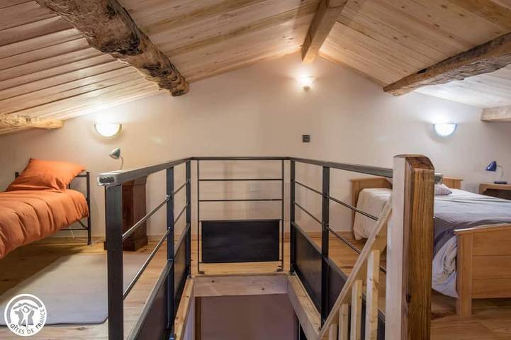 Location de vacances pour 6 personnes, avec jardin à Manglieu - 4