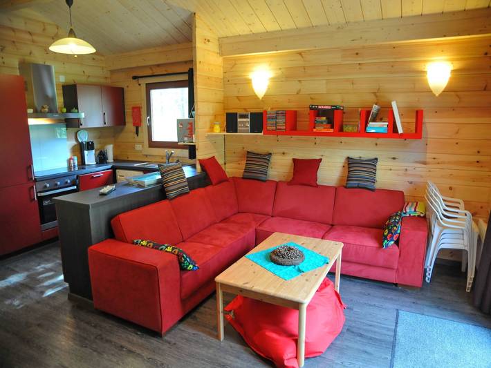 Location de vacances pour 8 personnes, avec Jardin à Viroinval