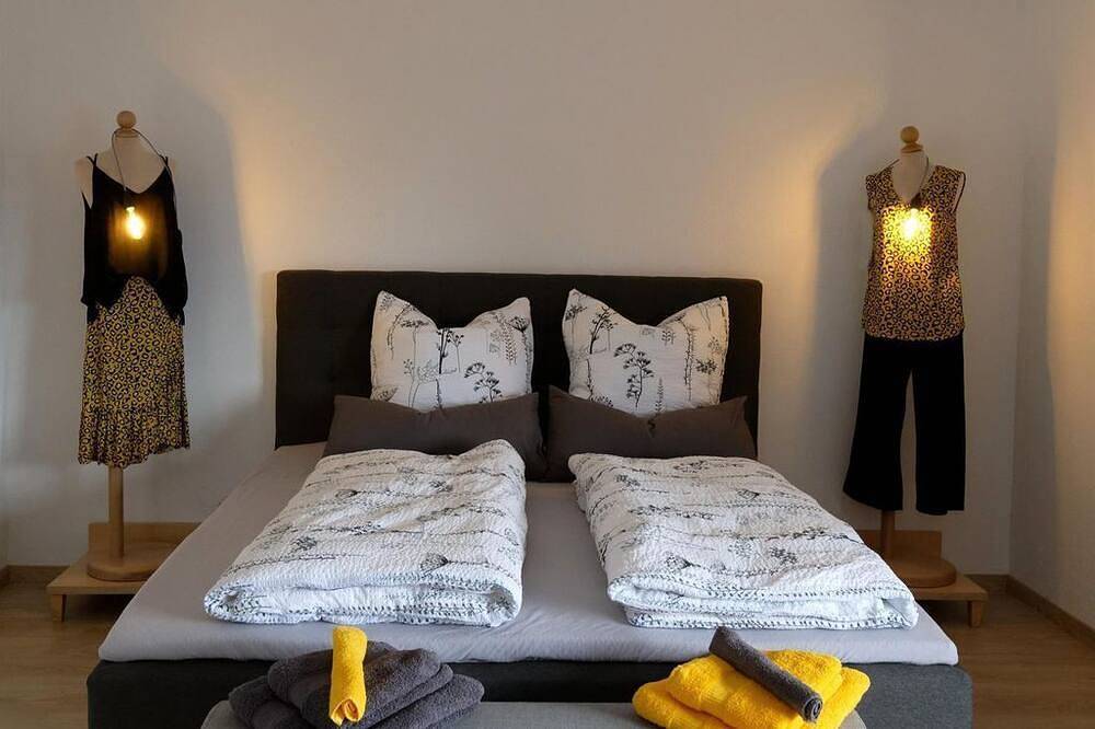 Ganze Wohnung, Ferienwohnung Löwenblick - 4-Bett-Wohnung in Hachenburg, Westerwald