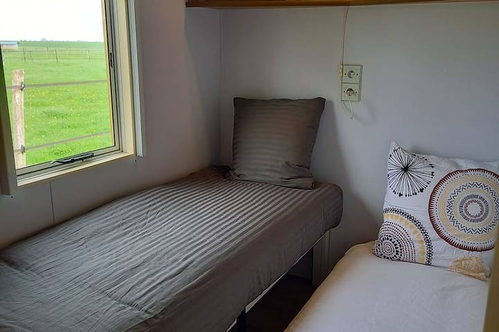 Chalet en ferme équestre au plus proche des chevaux in Yèvres, Région de Châteaudun