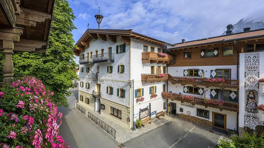 Ferienwohnung für 4 Personen, mit Sauna und Whirlpool sowie Balkon und Garten, mit Haustier in Ellmau