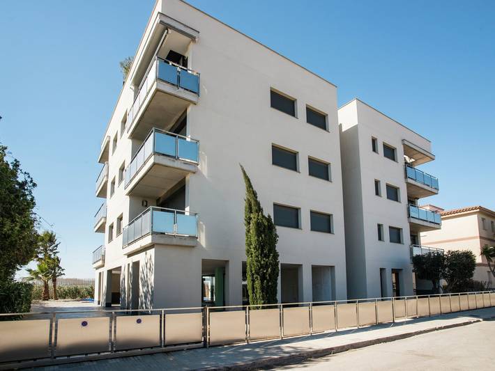 Apartamento de vacaciones para 6 personas, con terraza además de jardín y piscina, Se admiten mascotas - 1