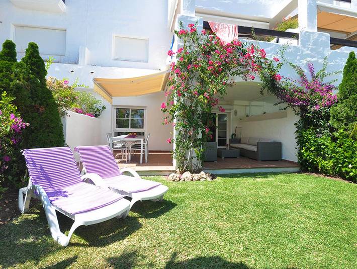 Ganze Wohnung, Las Adelfas Garden Apartment in San Pedro de Alcántara, Marbella