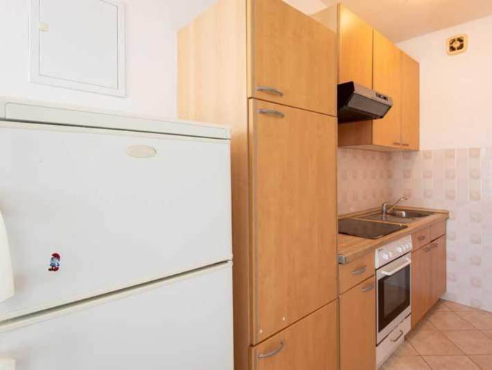 Ganze Wohnung, Spacious and Cozy Seafront Apartments - Two Bedroom Apartment  with Terrace and Sea View in Dubrovnik-Neretva
