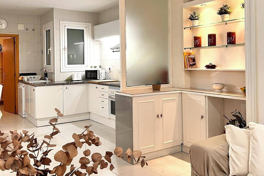 Apartamento entero, Acogedor patio interior (centro ciudad) in Sabadell, Interior de Barcelona