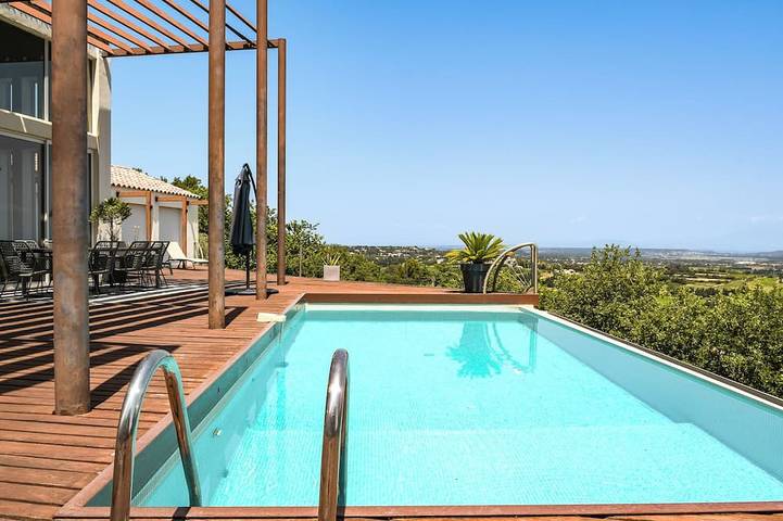 Alojamiento y desayuno para 2 personas, con jardín y jacuzzi - 1