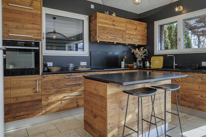 Villa pour 8 personnes, avec jardin à Talloires