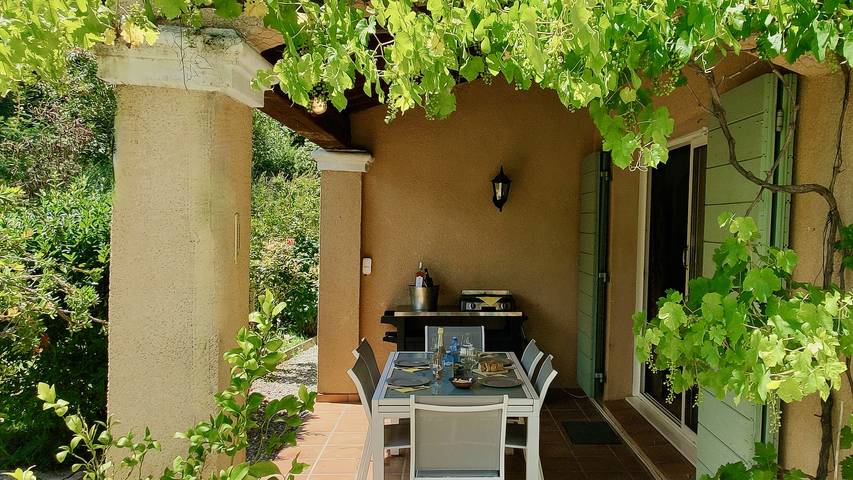 Gîte pour 6 personnes, avec piscine à Lorgues - 4